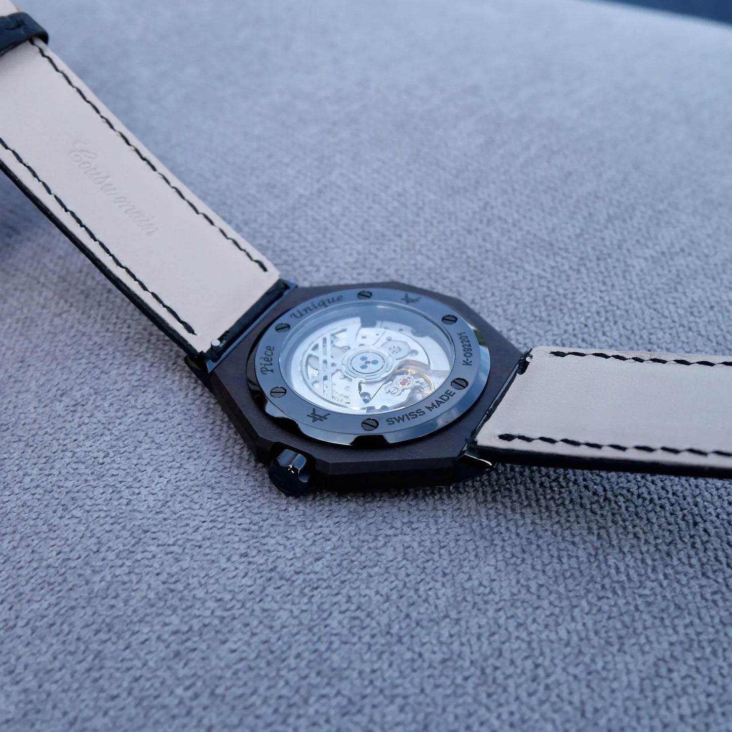 Modèle O1 - Montre Unique